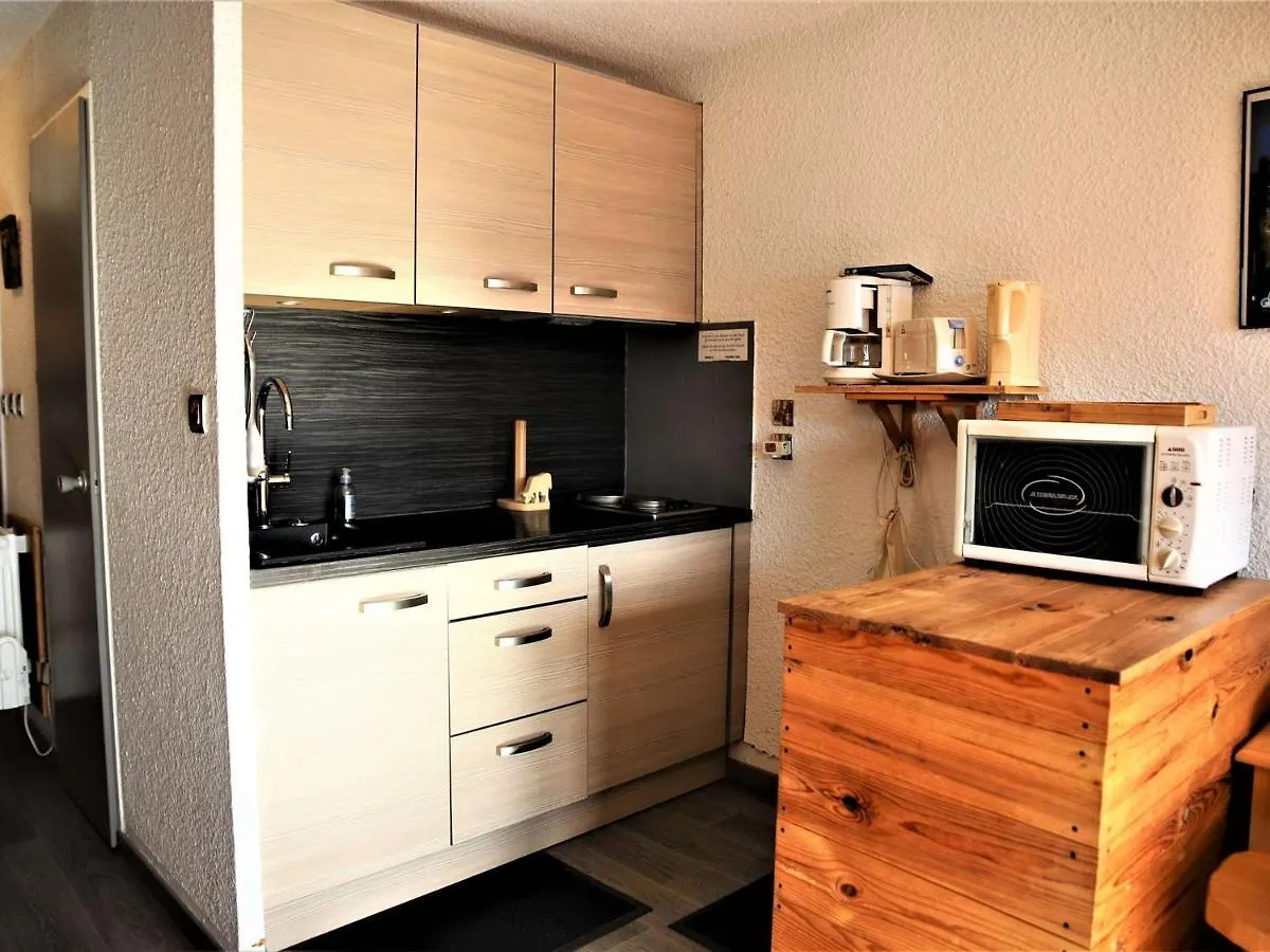 Studio Cabine 4 Pers. Proche Pistes Et Commerces, Auris En Oisans - Fr-1-297-93 Apartment